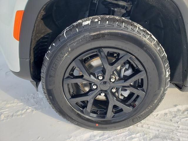 new 2026 Jeep Grand Cherokee car, priced at $43,183