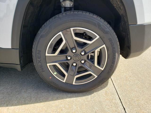 new 2026 Jeep Cherokee car, priced at $40,041