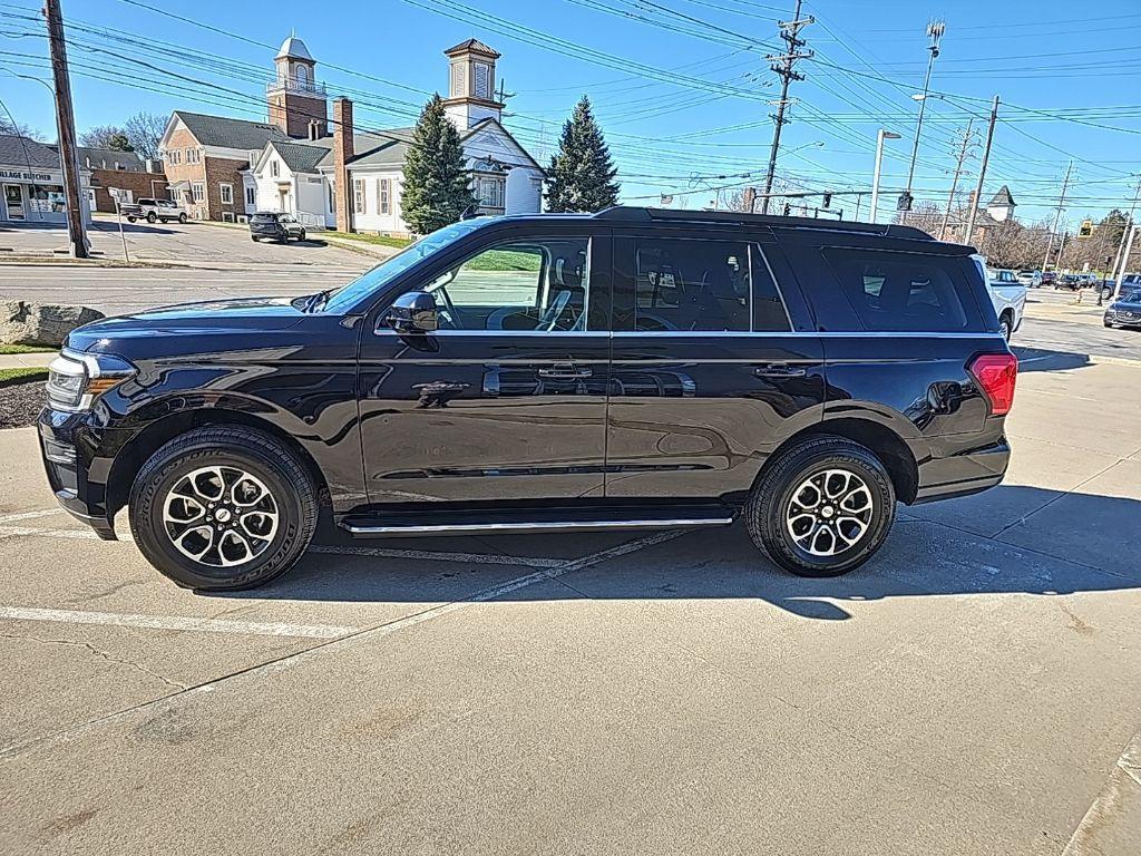 used 2022 Ford Expedition car, priced at $38,981