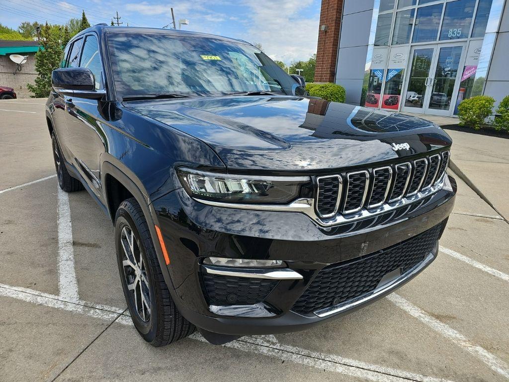 used 2025 Jeep Grand Cherokee car, priced at $42,981