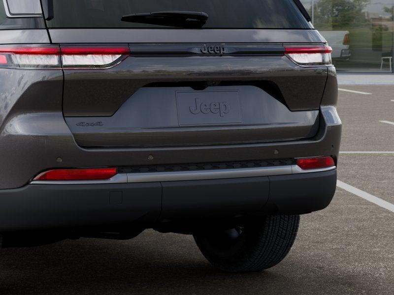 new 2026 Jeep Grand Cherokee car, priced at $45,175