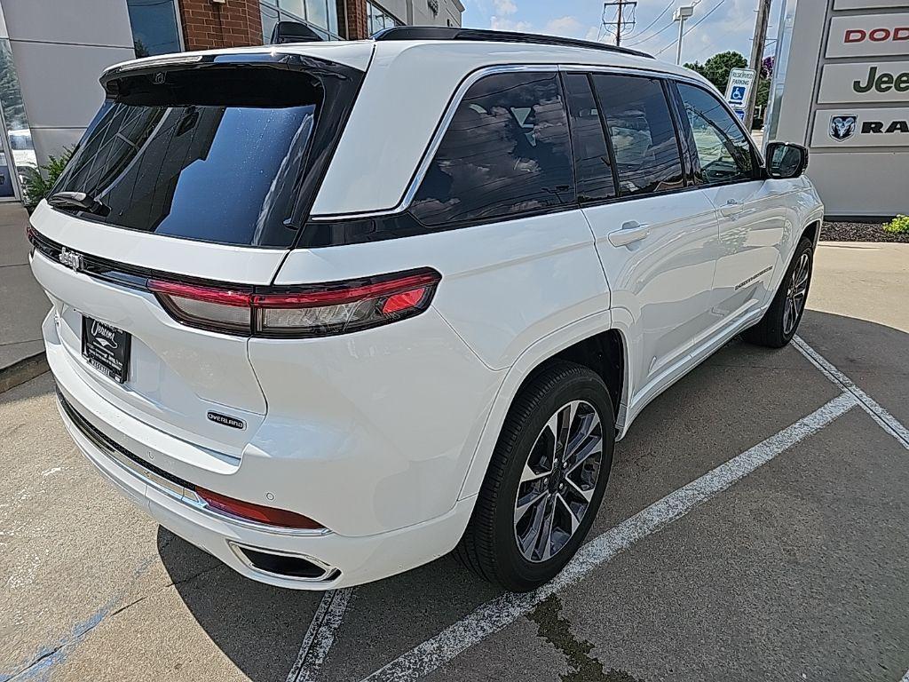 used 2024 Jeep Grand Cherokee car, priced at $43,381