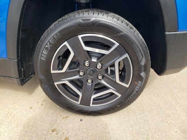 new 2026 Jeep Cherokee car, priced at $40,041