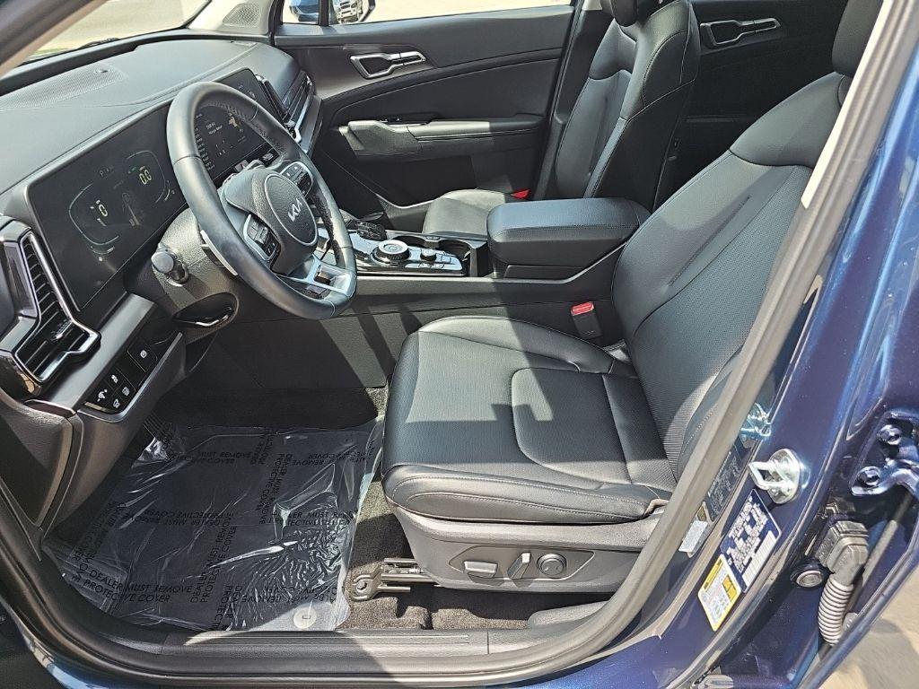 used 2025 Kia Sportage Hybrid car, priced at $30,481