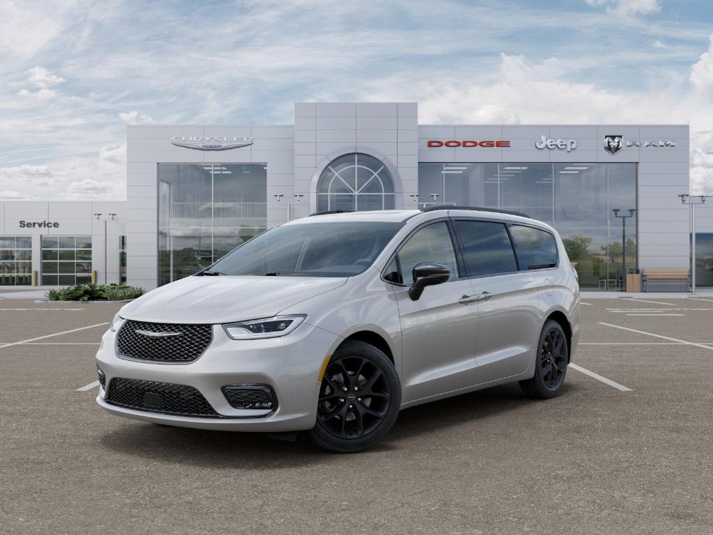 new 2026 Chrysler Pacifica car, priced at $48,076
