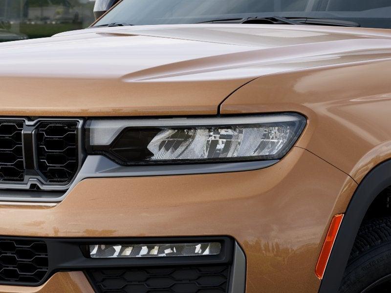 new 2026 Jeep Grand Cherokee car, priced at $43,301
