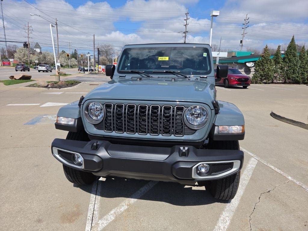 used 2024 Jeep Gladiator car, priced at $36,981