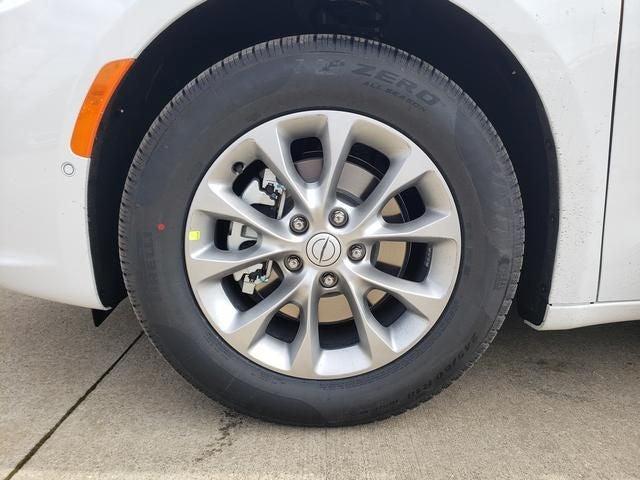 new 2026 Chrysler Pacifica car, priced at $46,083