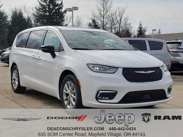 new 2026 Chrysler Pacifica car, priced at $46,083