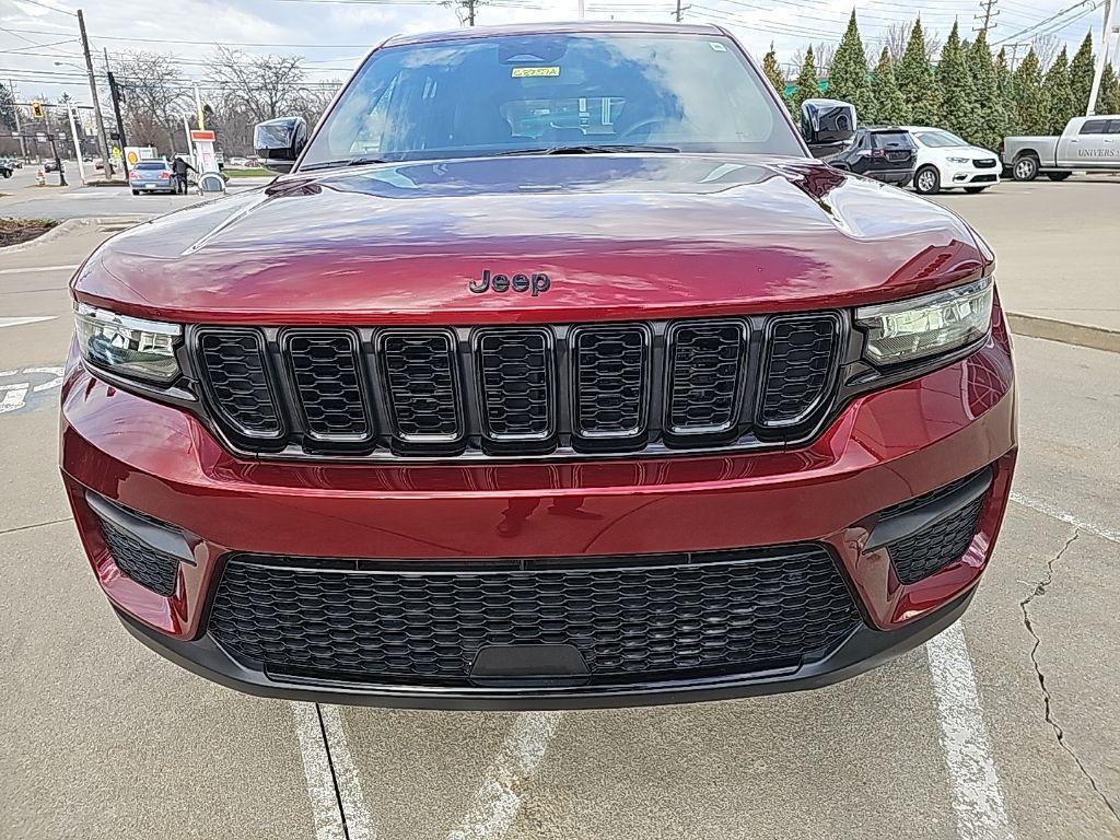 used 2023 Jeep Grand Cherokee car, priced at $30,981