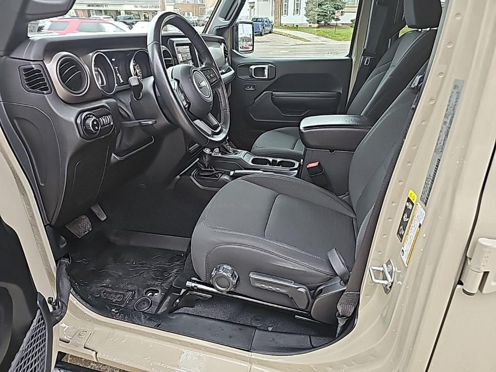 used 2020 Jeep Gladiator car, priced at $25,981