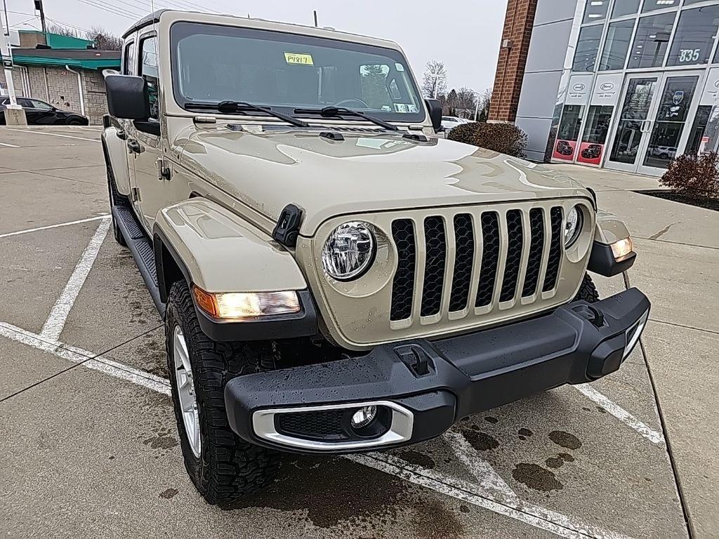 used 2020 Jeep Gladiator car, priced at $25,981