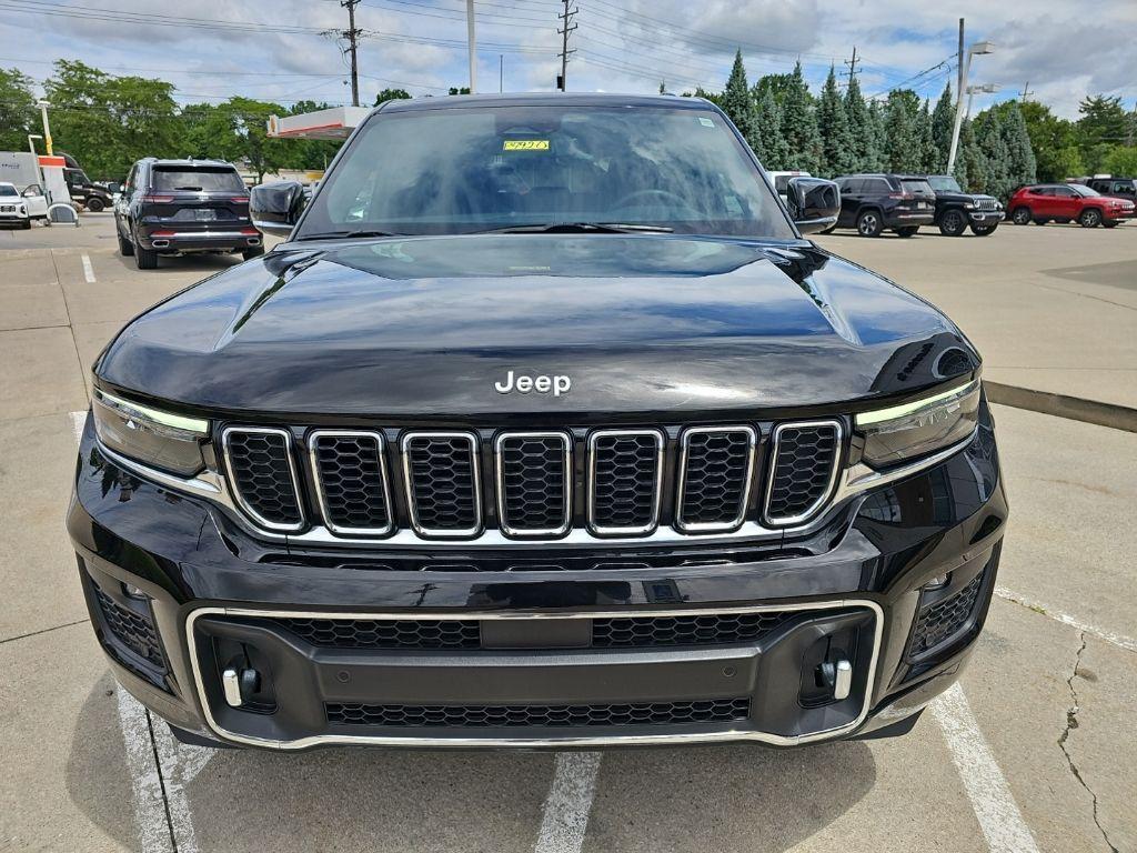 used 2024 Jeep Grand Cherokee car, priced at $38,981