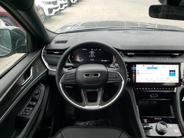 new 2026 Jeep Grand Cherokee car, priced at $43,563