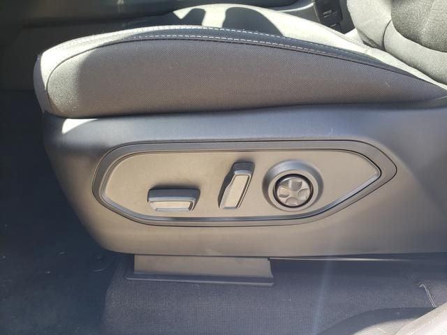 new 2026 Jeep Grand Cherokee L car, priced at $40,459