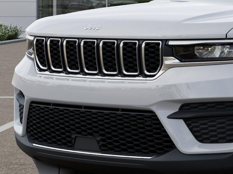 new 2026 Jeep Grand Cherokee car, priced at $38,521