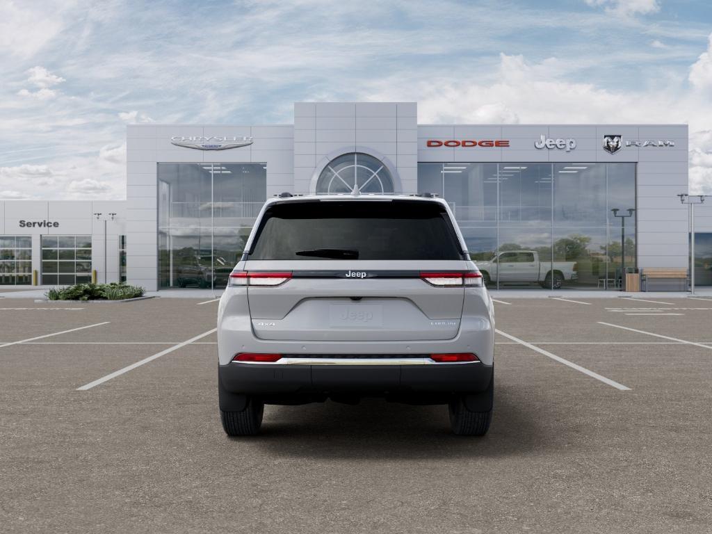 new 2026 Jeep Grand Cherokee car, priced at $38,521