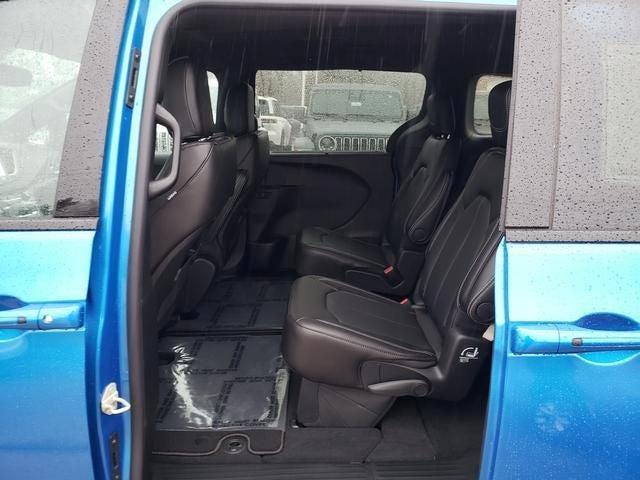 new 2026 Chrysler Pacifica car, priced at $41,918