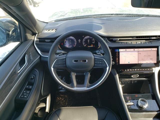 new 2026 Jeep Grand Cherokee car, priced at $44,195