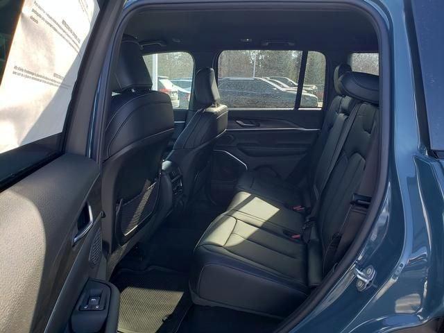 new 2026 Jeep Grand Cherokee car, priced at $44,195