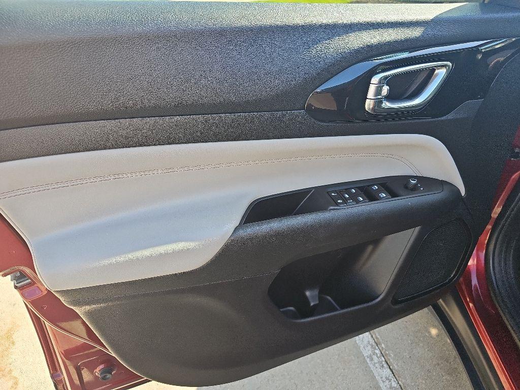 used 2022 Jeep Compass car, priced at $24,981