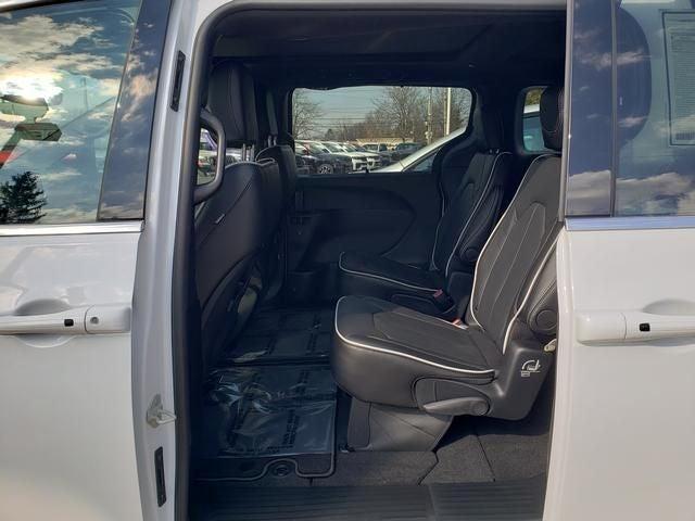 new 2026 Chrysler Pacifica car, priced at $47,938