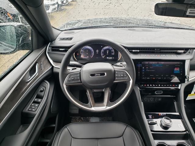 new 2026 Jeep Grand Cherokee car, priced at $43,563