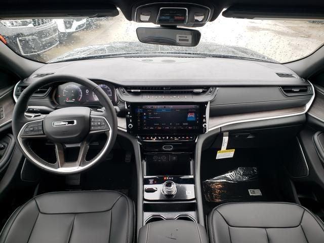 new 2026 Jeep Grand Cherokee car, priced at $43,563