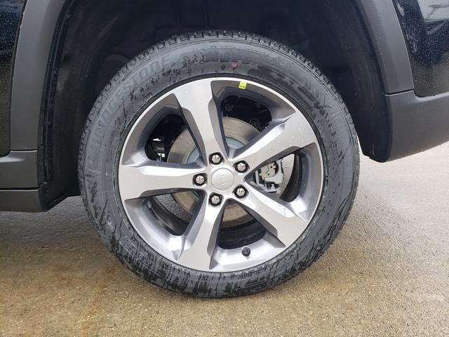 new 2026 Jeep Grand Cherokee car, priced at $43,563