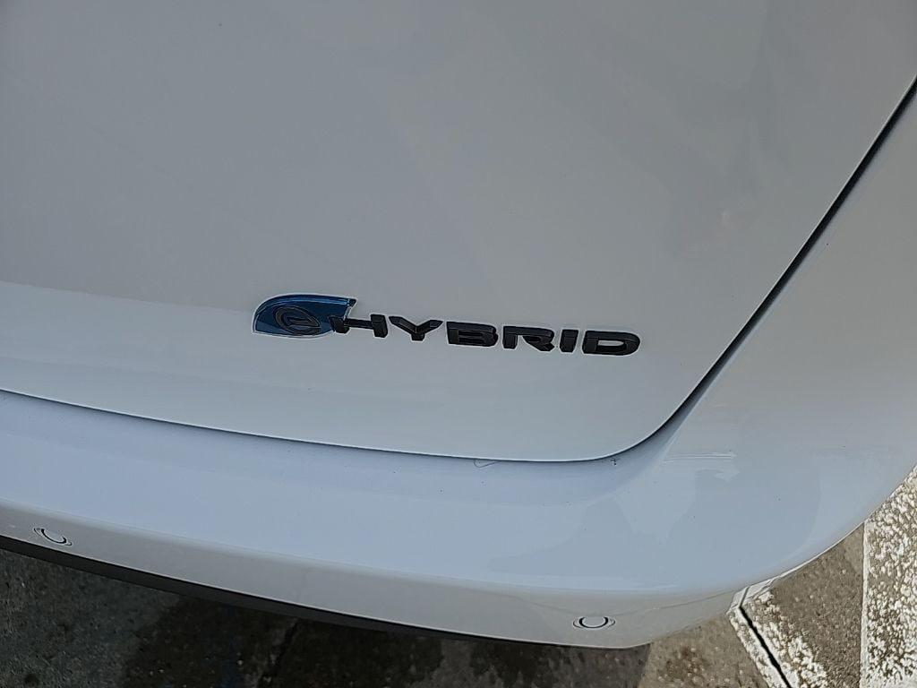 used 2024 Chrysler Pacifica Hybrid car, priced at $38,981