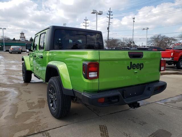 new 2026 Jeep Gladiator car, priced at $46,374
