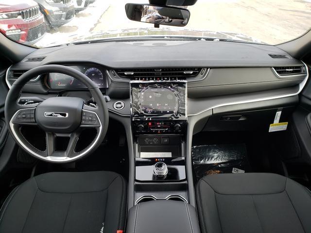 new 2025 Jeep Grand Cherokee L car, priced at $43,688