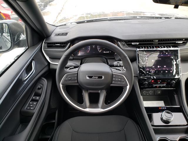 new 2025 Jeep Grand Cherokee L car, priced at $43,688