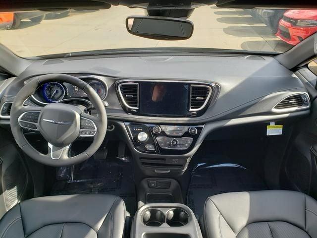 new 2026 Chrysler Pacifica car, priced at $44,816