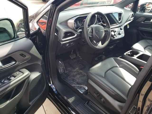 new 2026 Chrysler Pacifica car, priced at $44,816