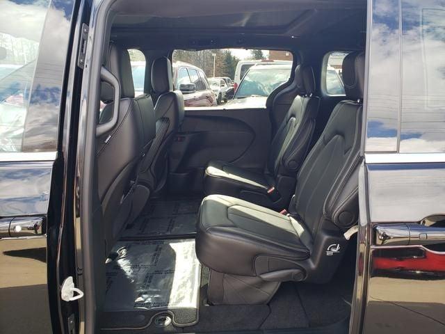 new 2026 Chrysler Pacifica car, priced at $44,816