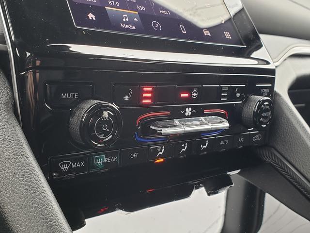 new 2025 Jeep Grand Cherokee L car, priced at $42,304