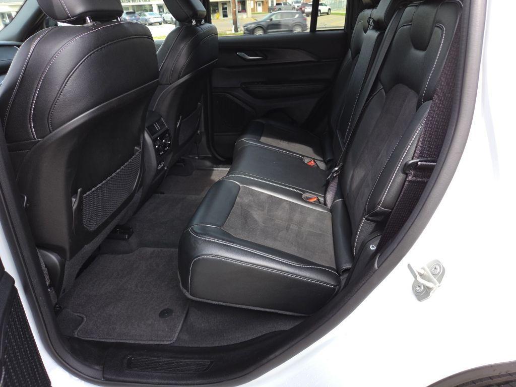 used 2024 Jeep Grand Cherokee car, priced at $38,981