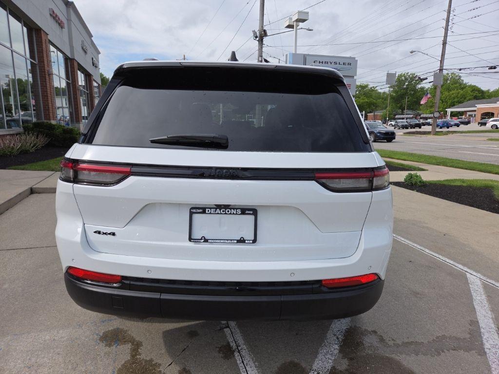 used 2024 Jeep Grand Cherokee car, priced at $38,981