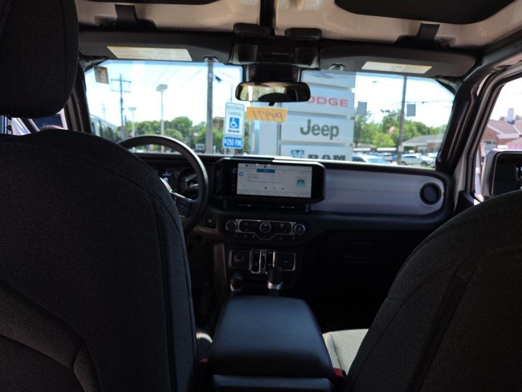 used 2025 Jeep Gladiator car, priced at $36,481