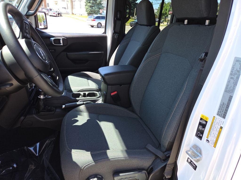 used 2025 Jeep Gladiator car, priced at $36,981