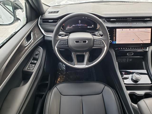 new 2026 Jeep Grand Cherokee car, priced at $44,034