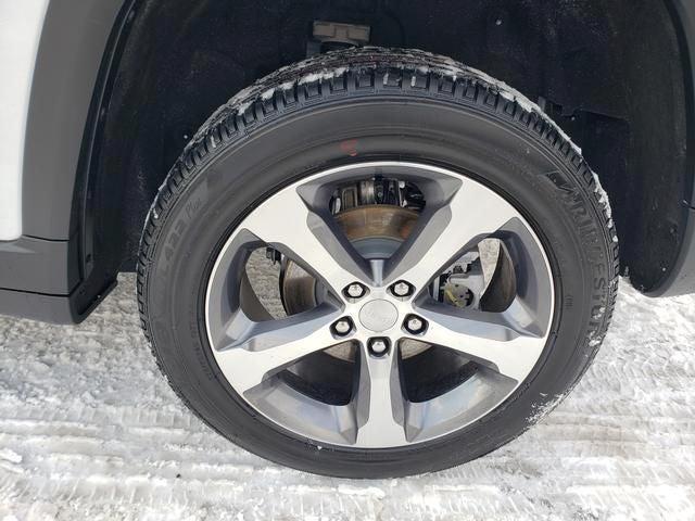 new 2026 Jeep Grand Cherokee car, priced at $44,034