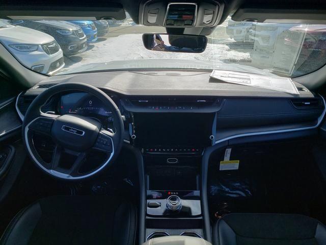 new 2026 Jeep Grand Cherokee car, priced at $45,201