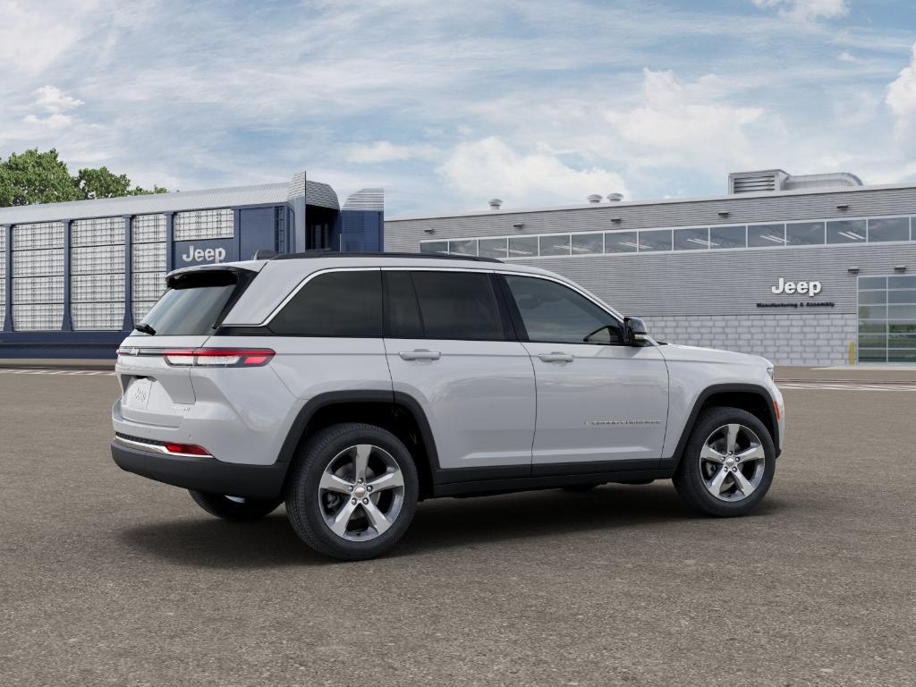 new 2026 Jeep Grand Cherokee car, priced at $48,035