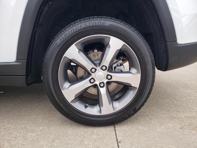 new 2026 Jeep Grand Cherokee car, priced at $43,045