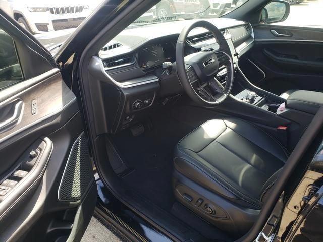 new 2026 Jeep Grand Cherokee car, priced at $49,225