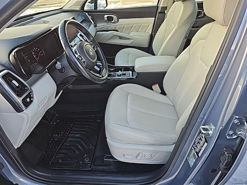 used 2021 Kia Sorento car, priced at $22,381