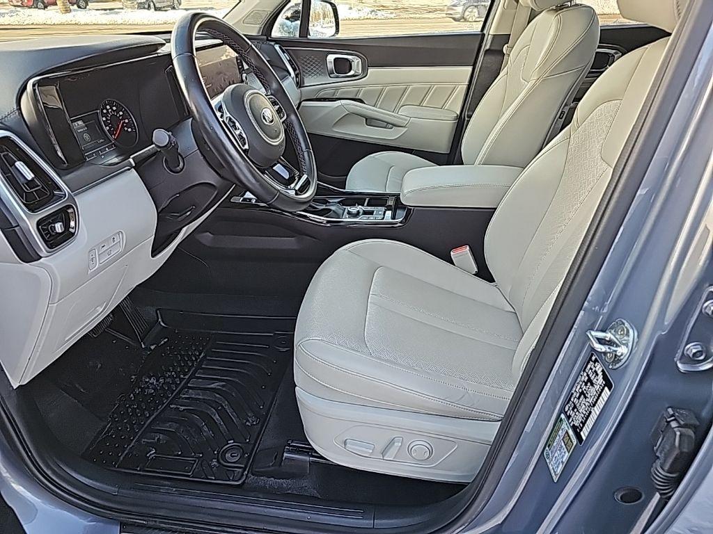 used 2021 Kia Sorento car, priced at $22,381