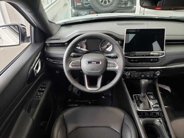 new 2025 Jeep Compass car, priced at $33,729